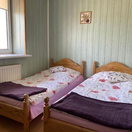 Osrodek Jezdziecki Bronkow Bed & Breakfast Bagian luar foto