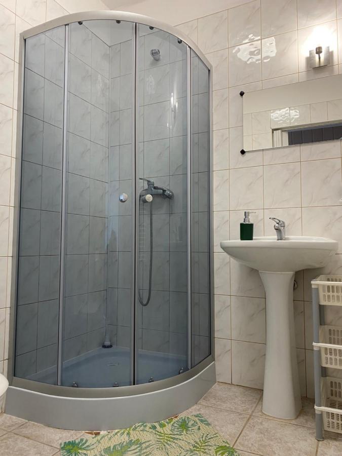 Osrodek Jezdziecki Bronkow Bed & Breakfast Bagian luar foto